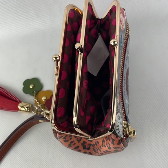 Nicole Lee PARIS Cute Multi color Vegan Leather Kiss Lock Wristlet Bag - Picture 5 of 9